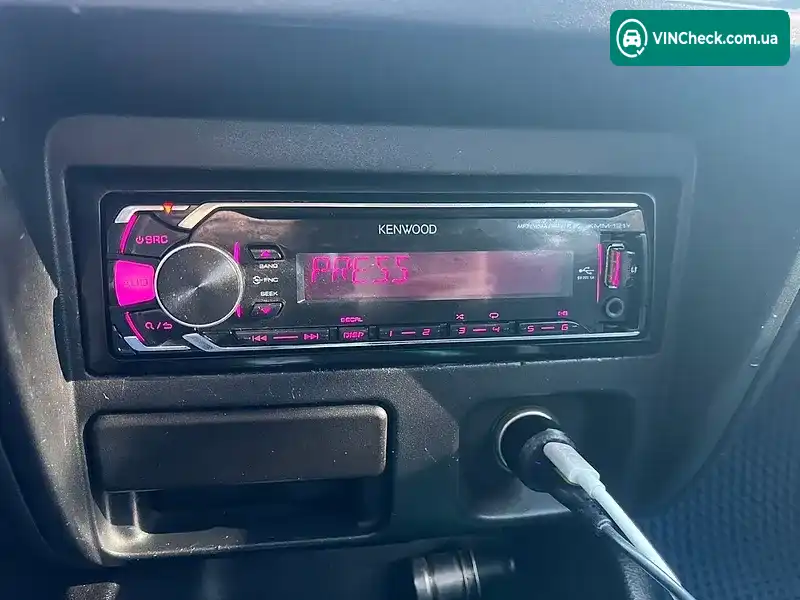 Mazda 323 1997, фото з оголошення 1 з 20, VIN JMZBA145201560713