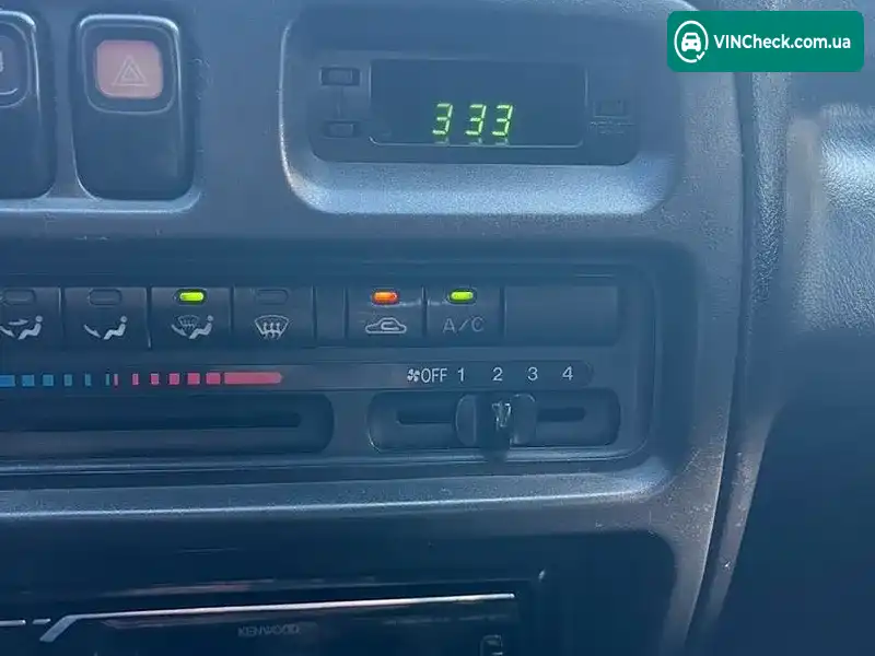 Mazda 323 1997, фото з оголошення 2 з 20, VIN JMZBA145201560713