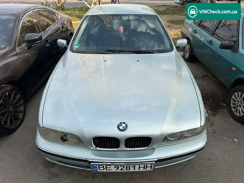 BMW 5 Series 1998, фото з оголошення 2 з 17, VIN WBADD410X0BT56324