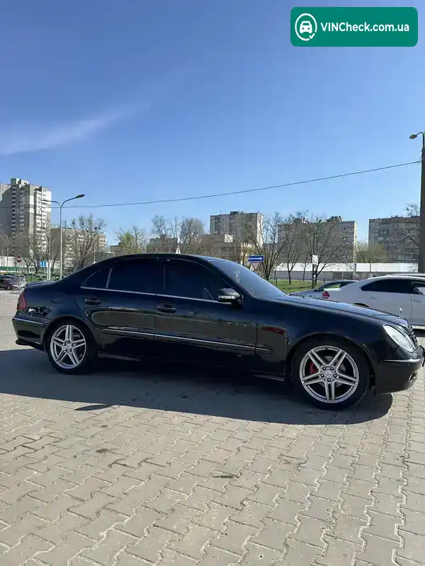 Mercedes-Benz E-Class 2004, фото з оголошення 2 з 21, VIN WDB2110261A678532