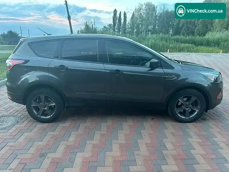 Ford Escape 2018, фото з оголошення 2 з 20, VIN 1FMCU0F75JUB82970