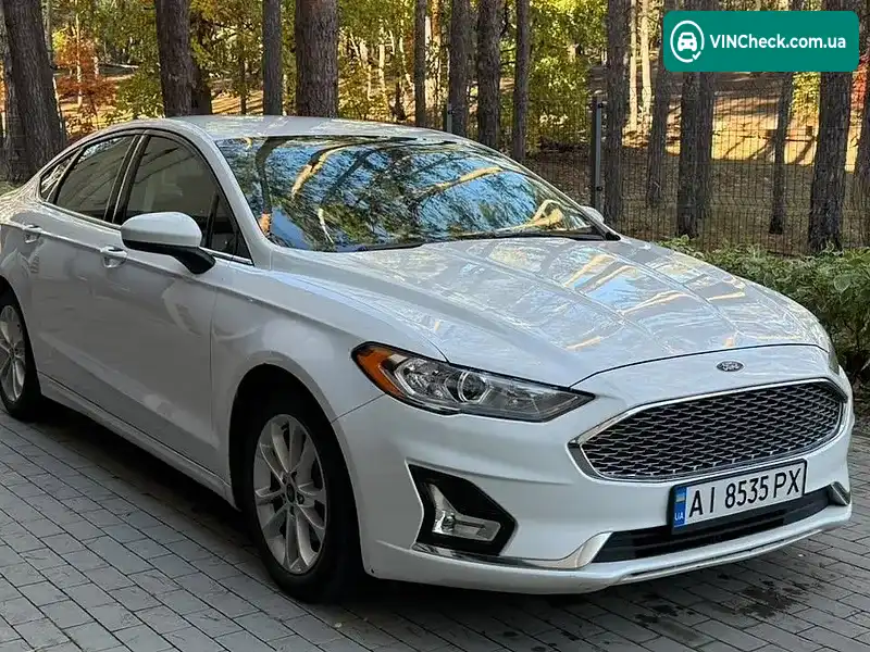 Ford Fusion 2019, фото з оголошення 1 з 17, VIN 3FA6P0LU5LR156064