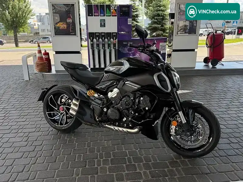 Ducati Diavel 2023, фото з оголошення 2 з 12, VIN ZDM3G00AARB002547