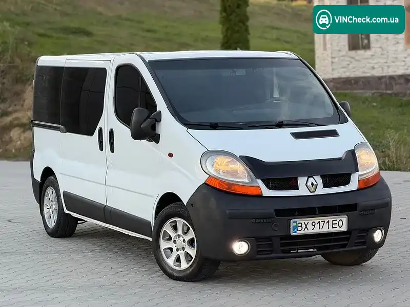 Renault Trafic 2002, фото з оголошення 2 з 20, VIN VF1FLACA62V125681