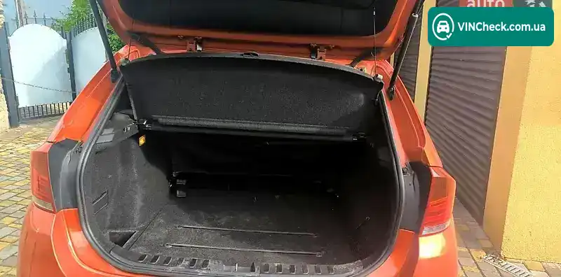BMW X1 2013, фото з оголошення 2 з 9, VIN WBAVM71030VY62467