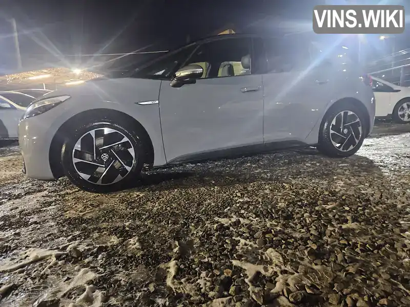 Volkswagen ID.3 2020, фото з оголошення 2 з 21, VIN WVWZZZE1ZLP006125