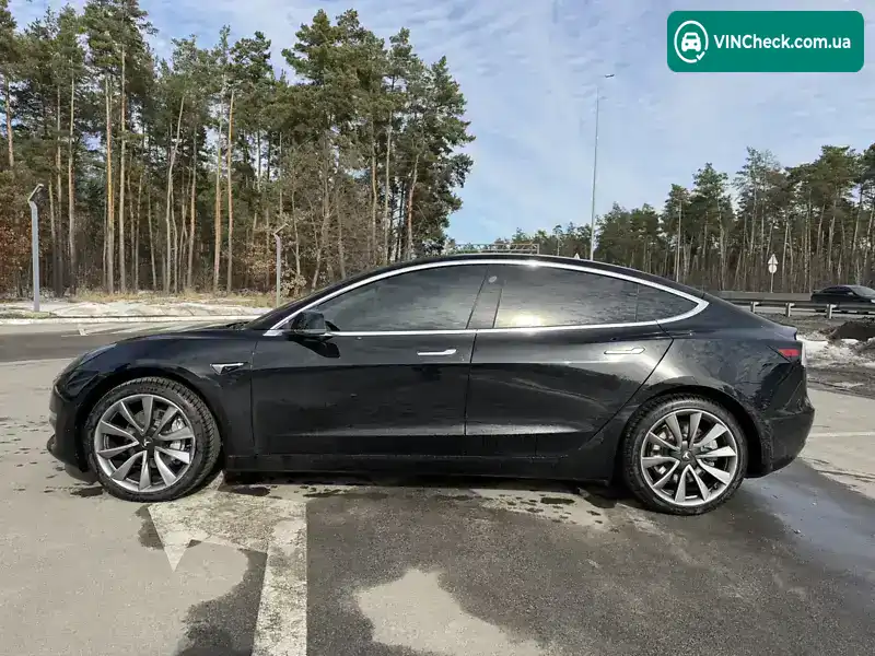 Tesla Model 3 2019, фото з оголошення 2 з 17, VIN 5YJ3E1EAXKF300445