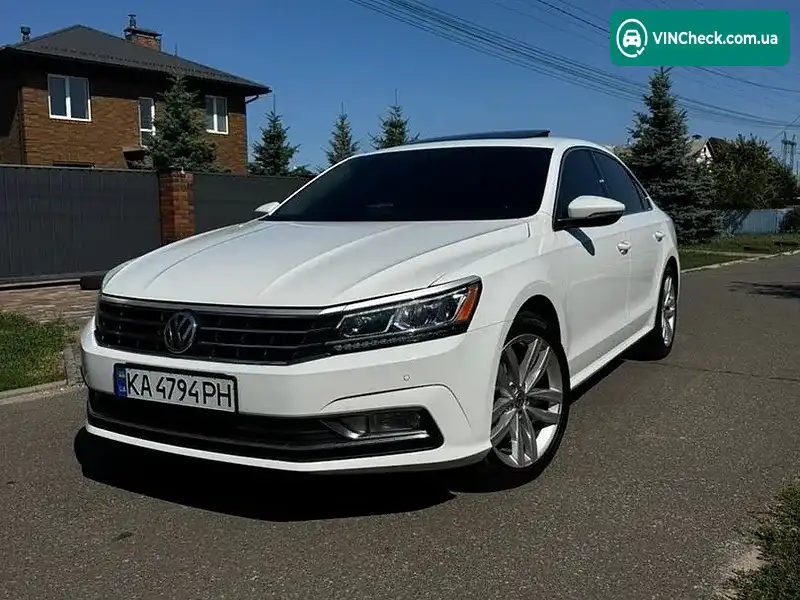 Volkswagen Passat 2017, фото з оголошення 1 з 6, VIN 1VWBA7A34JC005397