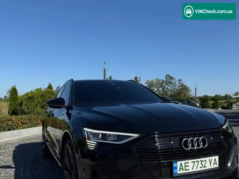 Audi e-tron 2021, фото з оголошення 1 з 15, VIN WA1LAAGE0NB005285