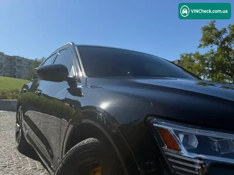 Audi e-tron 2021, фото з оголошення 2 з 15, VIN WA1LAAGE0NB005285