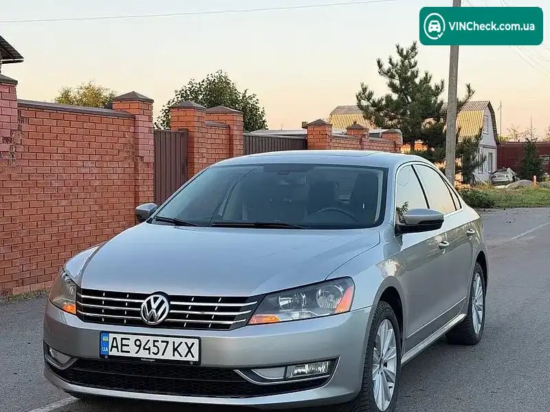 Volkswagen Passat 2012, фото з оголошення 1 з 20, VIN 1VWCH7A35DC056699