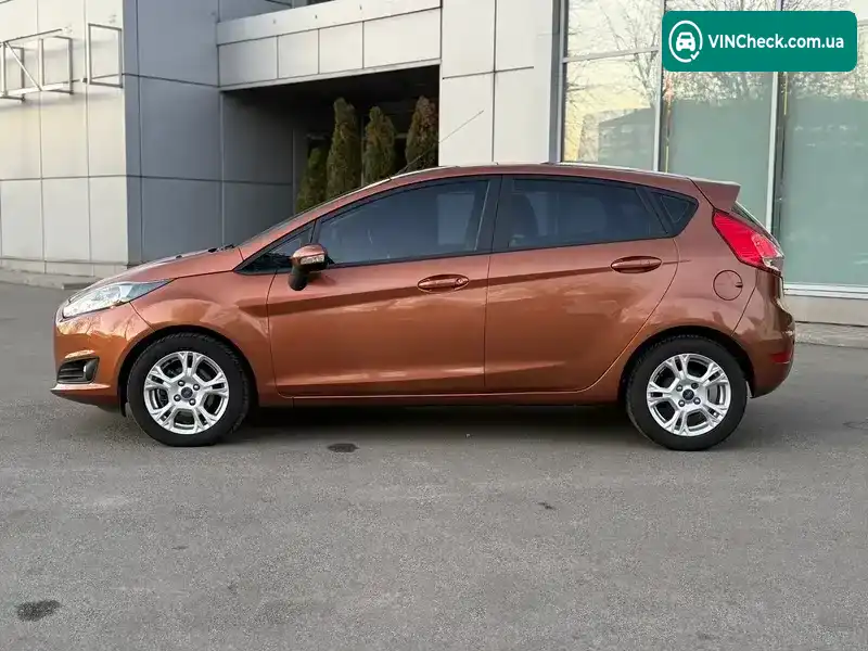 Ford Fiesta 2016, фото з оголошення 2 з 21, VIN WF0DXXGAKDGA89404