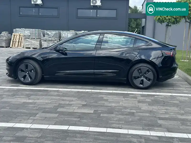 Tesla Model 3 2023, фото з оголошення 2 з 10, VIN LRW3E7FSXPC836260