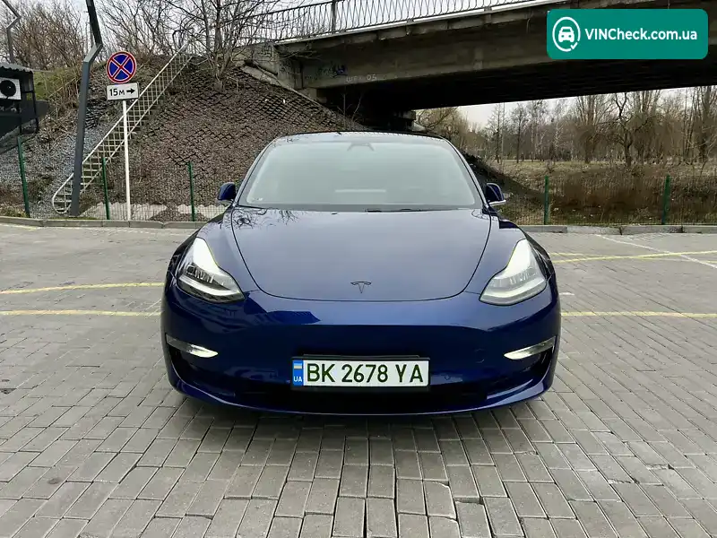Tesla Model 3 2019, фото з оголошення 2 з 20, VIN 5YJ3E1EB7KF387682