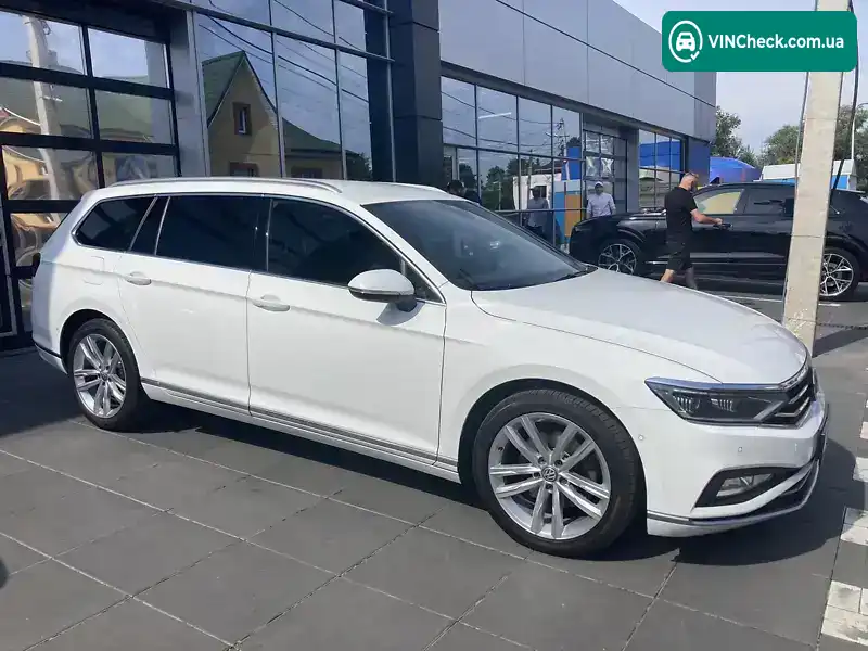 Volkswagen Passat 2019, фото з оголошення 2 з 20, VIN WVWZZZ3CZLE008956