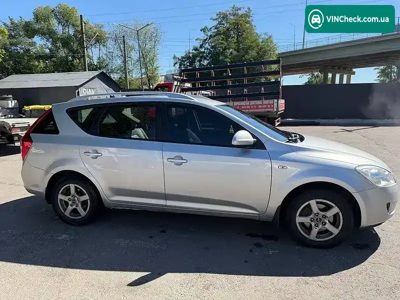 Kia Ceed 2008, фото з оголошення 2 з 5, VIN U5YFF52429L090966