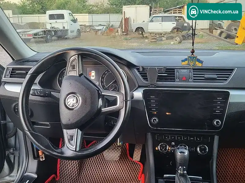 Skoda Superb 2019, фото з оголошення 2 з 10, VIN TMBAH7NP2K7068709
