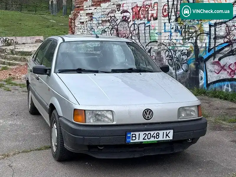 Volkswagen Passat 1989, фото з оголошення 2 з 19, VIN WVWZZZ31ZKE066506