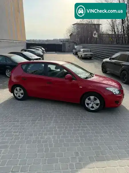 Hyundai i30 2008, фото з оголошення 2 з 14, VIN TMADB51CP9J008704