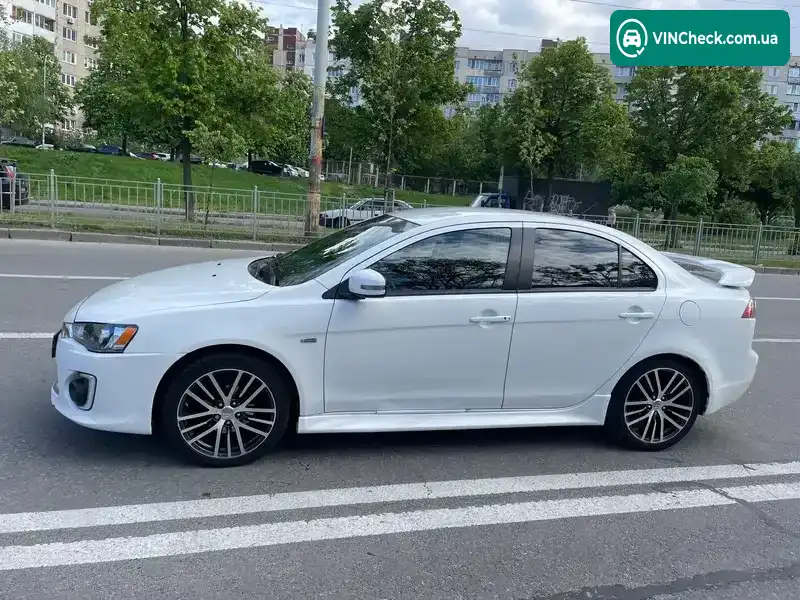 Mitsubishi Lancer 2016, фото з оголошення 2 з 19, VIN JA32V2FW2HU001705
