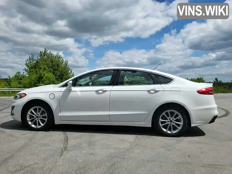 Ford Fusion 2019, фото з оголошення 1 з 21, VIN 3FA6P0SU1KR212128