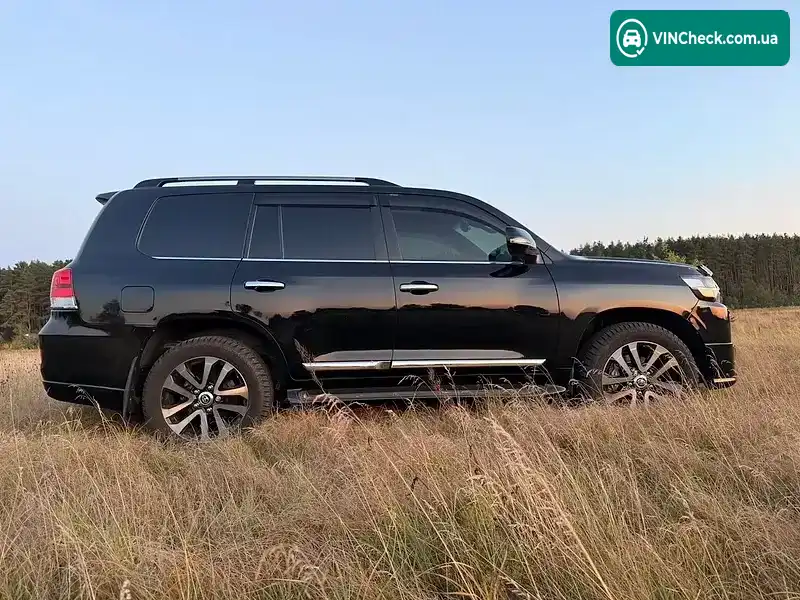 Toyota Land Cruiser 2017, фото з оголошення 2 з 20, VIN JTMCV02J004232014
