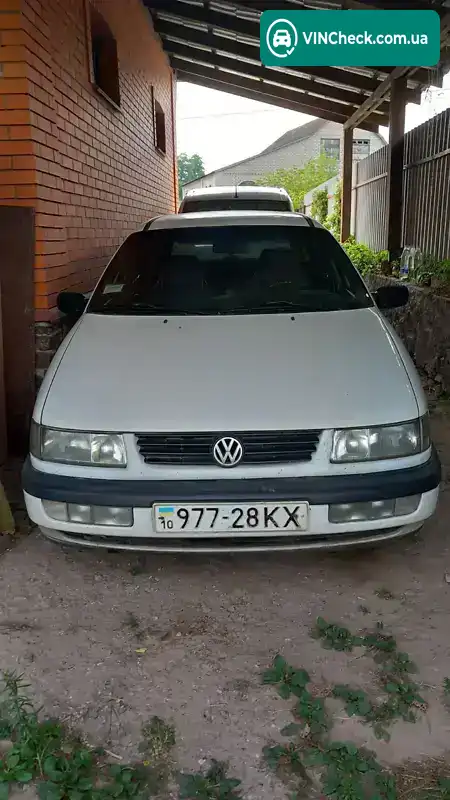 Volkswagen Passat 1995, фото з оголошення 1 з 2, VIN WVWZZZ3AZSE246302