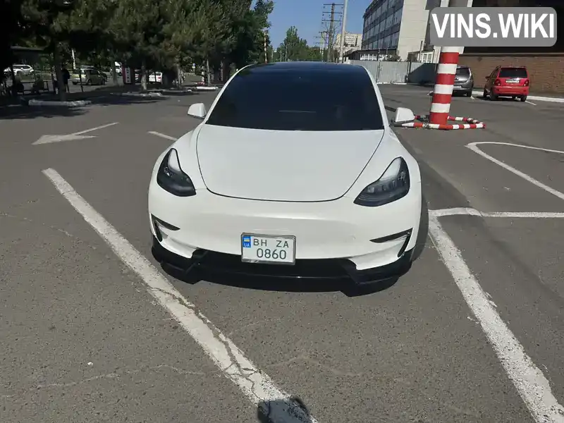 Tesla Model 3 2019, фото з оголошення 2 з 21, VIN 5YJ3E1EA6KF397143