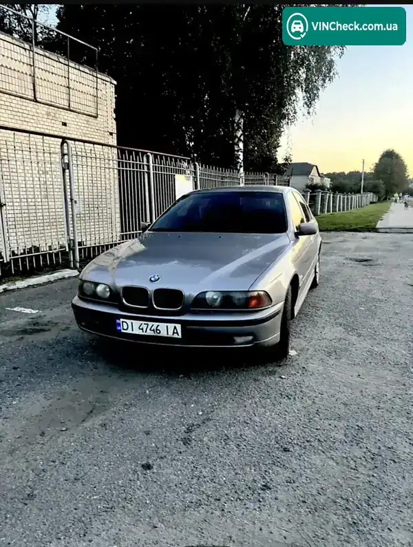 BMW 5 Series 1998, фото з оголошення 1 з 7, VIN WBADF71060BS55521
