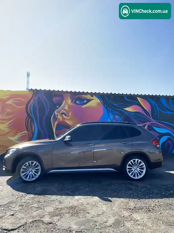 BMW X1 2012, фото з оголошення 2 з 16, VIN WBAVP91020VV30197