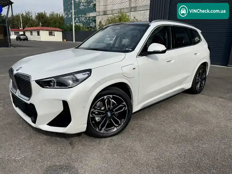 BMW iX1 2024, фото з оголошення 1 з 21, VIN LBV51FX05RM856974