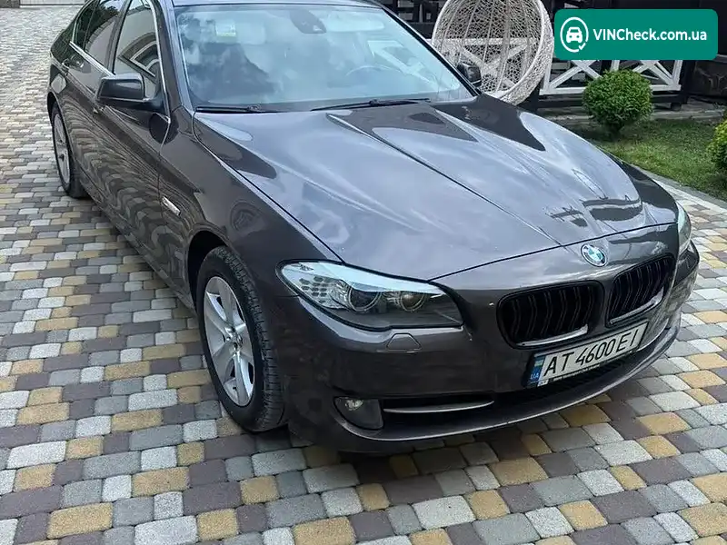 BMW 5 Series 2011, фото з оголошення 2 з 18, VIN WBAFW11080C642684