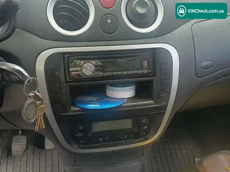 Citroen C2 2007, фото з оголошення 1 з 9, VIN VF7JMKFVC97461266