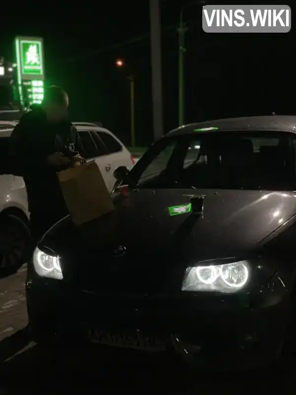 BMW 1 Series 2004, фото з оголошення 2 з 12, VIN WBAUF51040JS55723