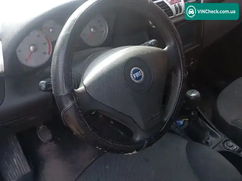Fiat Stilo 2007, фото з оголошення 2 з 8, VIN ZFA19200000663705