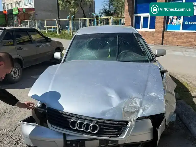 Audi A6 1999, фото з оголошення 2 з 17, VIN WAUZZZ4BZXN046149