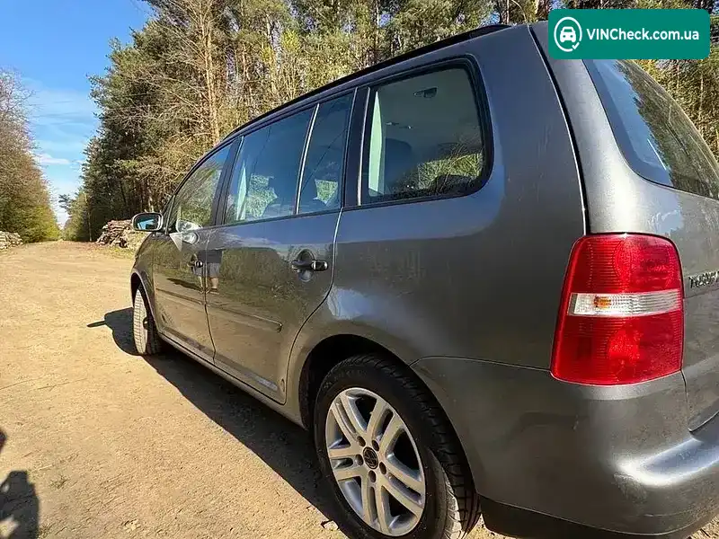 Volkswagen Touran 2005, фото з оголошення 1 з 6, VIN WVGZZZ1TZ6W043844