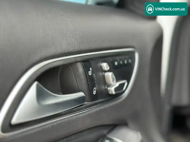 Mercedes-Benz GLA-Class 2019, фото з оголошення 1 з 20, VIN WDCTG4EB0KJ632790