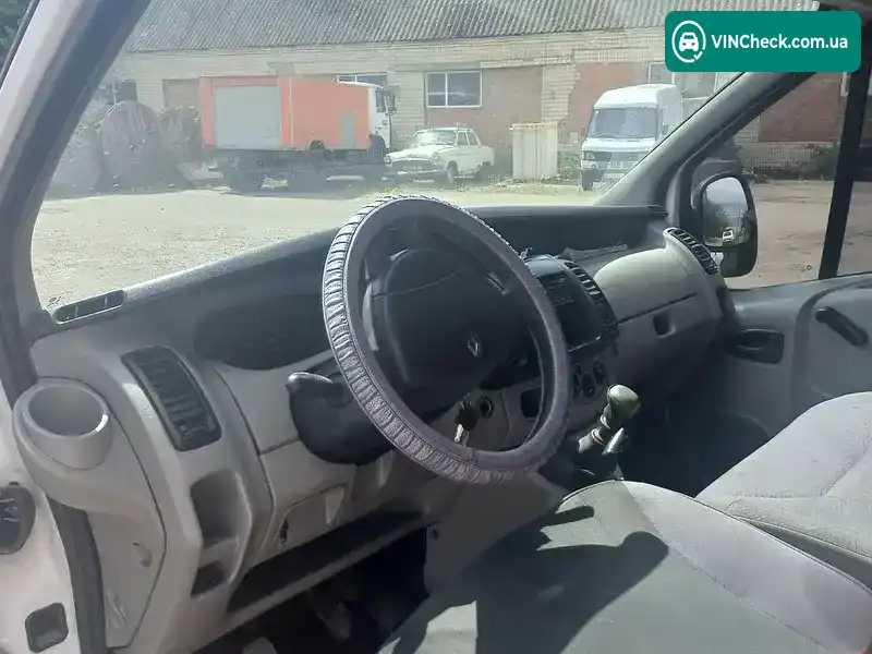 Renault Trafic 2002, фото з оголошення 2 з 6, VIN VF1FLACA62V132902