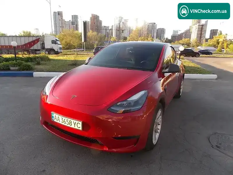 Tesla Model Y 2022, фото з оголошення 1 з 12, VIN 7SAYGDEFXNF354932
