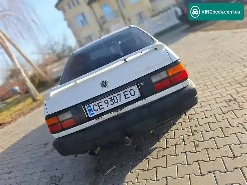 Volkswagen Passat 1988, фото з оголошення 2 з 20, VIN WWWZZZ31ZKB043648