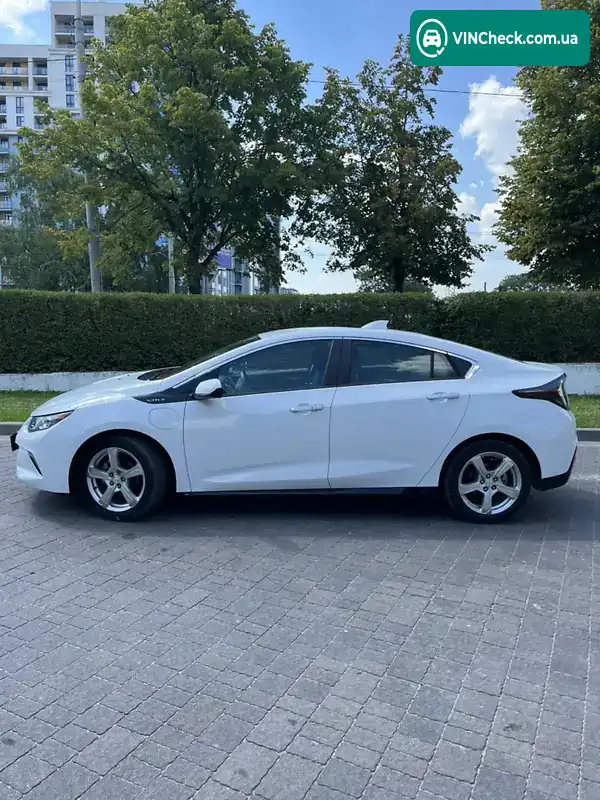 Chevrolet Volt 2018, фото з оголошення 2 з 20, VIN 1G1RA6S56JU155235