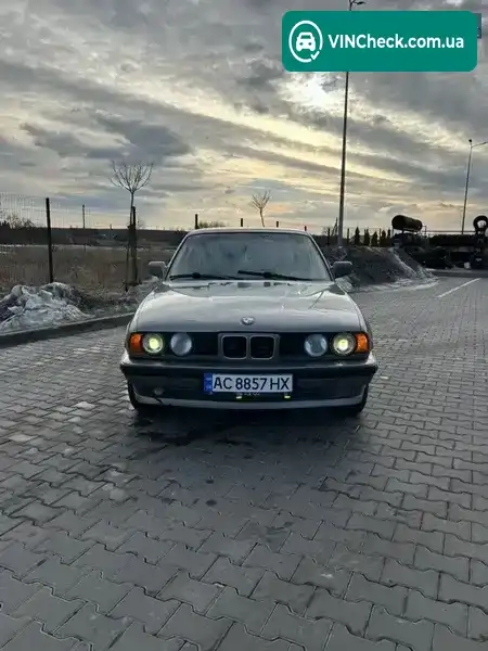 BMW 5 Series 1993, фото з оголошення 2 з 19, VIN WBAHD61050BK26870