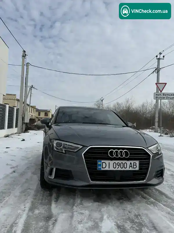 Audi A3 2017, фото з оголошення 1 з 8, VIN WAUAUGFFXJ1028488