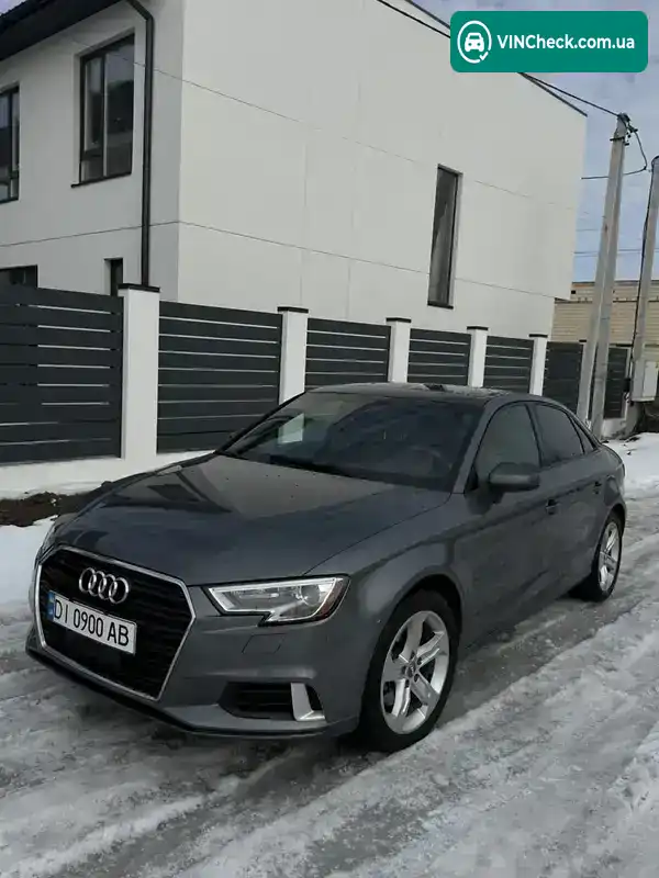 Audi A3 2017, фото з оголошення 2 з 8, VIN WAUAUGFFXJ1028488