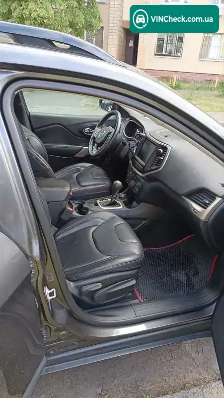Jeep Cherokee 2017, фото з оголошення 2 з 17, VIN 1C4PJMDS0HW628728