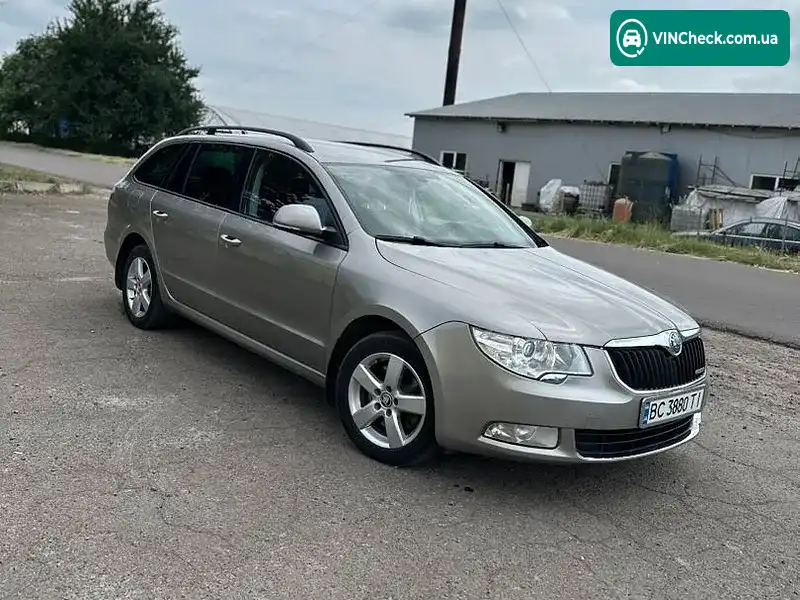 Skoda Superb 2011, фото з оголошення 2 з 20, VIN TMBJJ73T0B9040299
