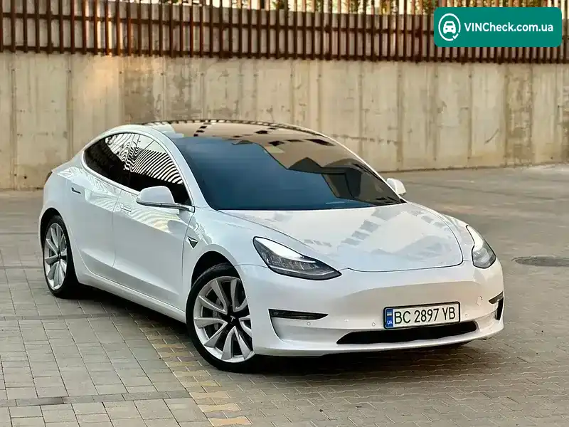 Tesla Model 3 2019, фото з оголошення 2 з 20, VIN 5YJ3E1EB6LF513676