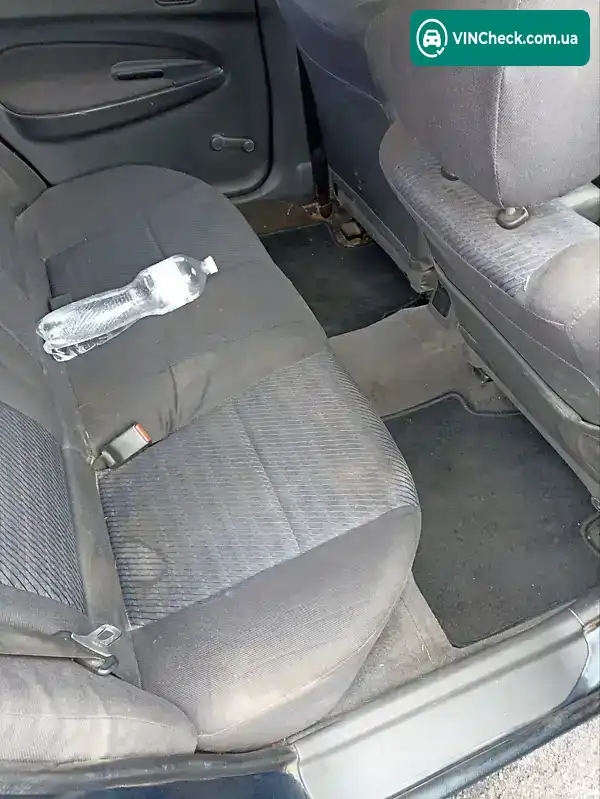 Mazda 323 1995, фото з оголошення 2 з 7, VIN JMZBA125200158038