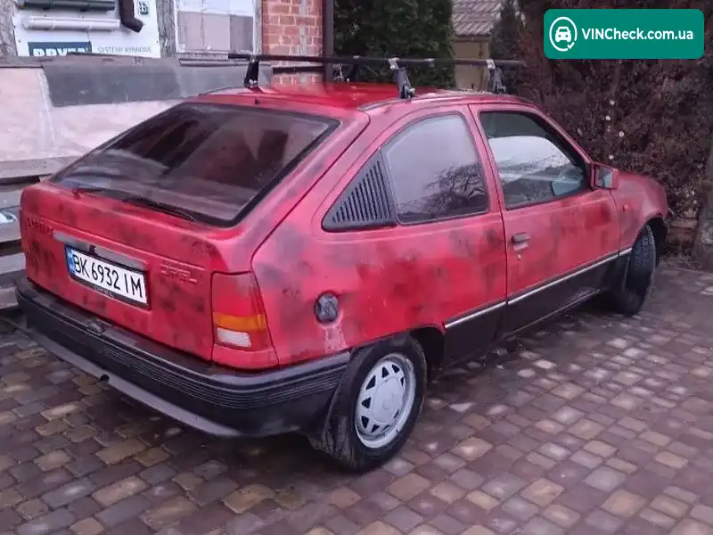 Opel Kadett 1988, фото з оголошення 2 з 3, VIN W0L000033J2755546
